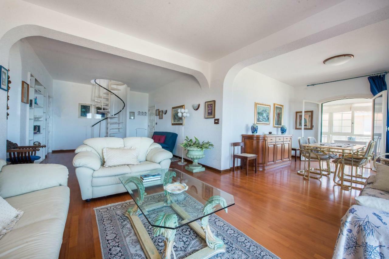 Casa Con Terrazza Sul Mare All'Addaura Palermo Buitenkant foto