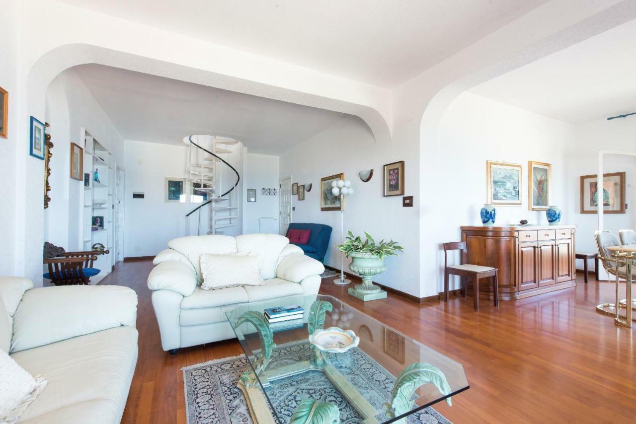 Casa Con Terrazza Sul Mare All'Addaura Palermo Buitenkant foto